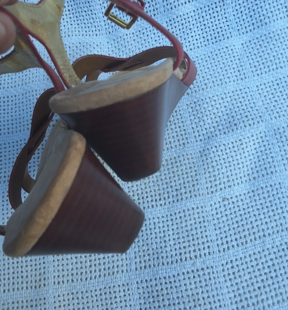 Lauren Ralph Lauren Criss Cross Leeather Wedge Sandals 10